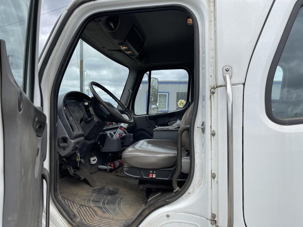 2011 Freightliner M2 Crew Cab Service Truck