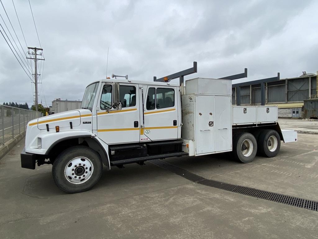 2004 Freightliner FL80 Crew Cab Service Truck