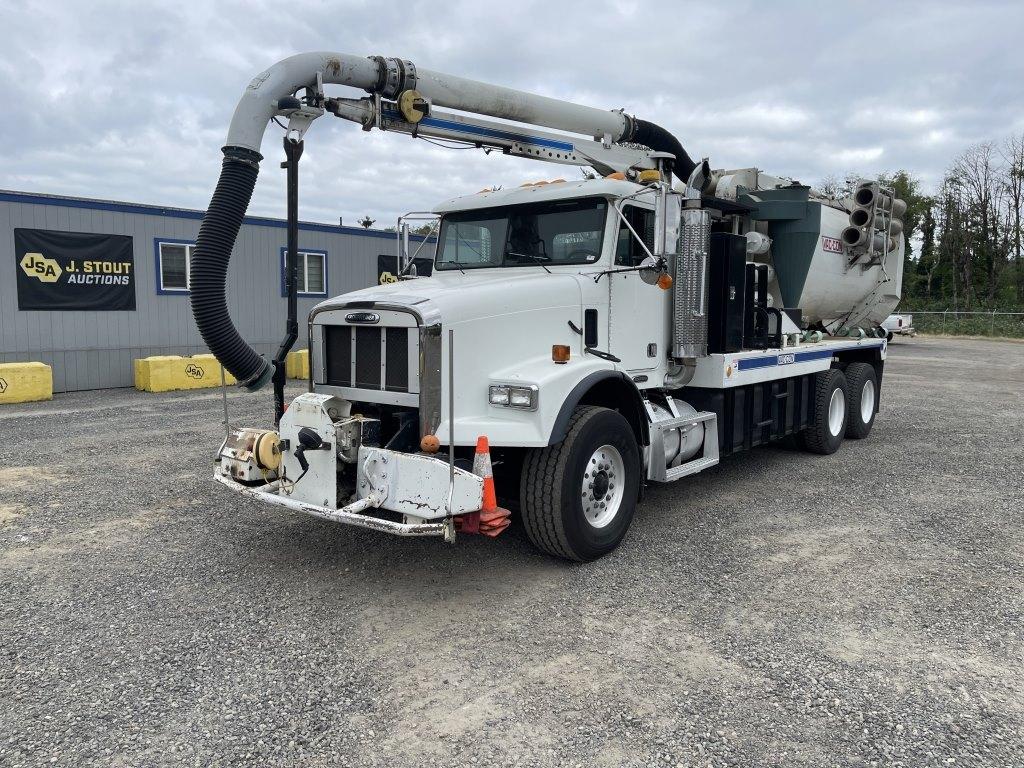 2004 Freightliner T/A Vacuum Truck