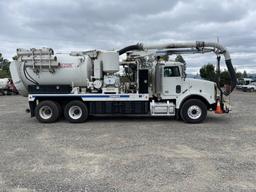 2004 Freightliner T/A Vacuum Truck