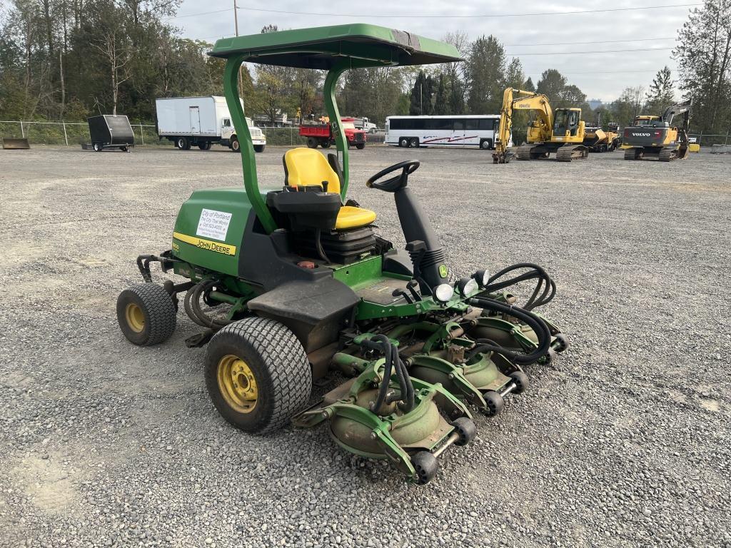 2012 John Deere 8800 TC Ride On Mower