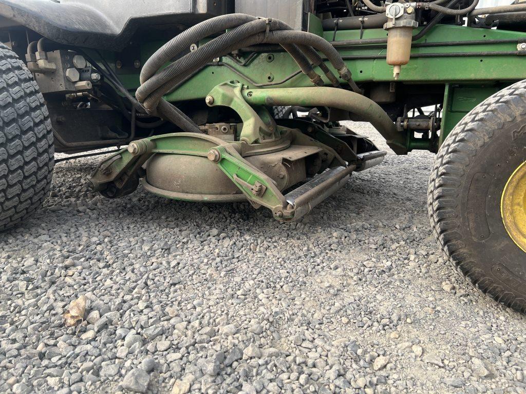 2012 John Deere 8800 TC Ride On Mower