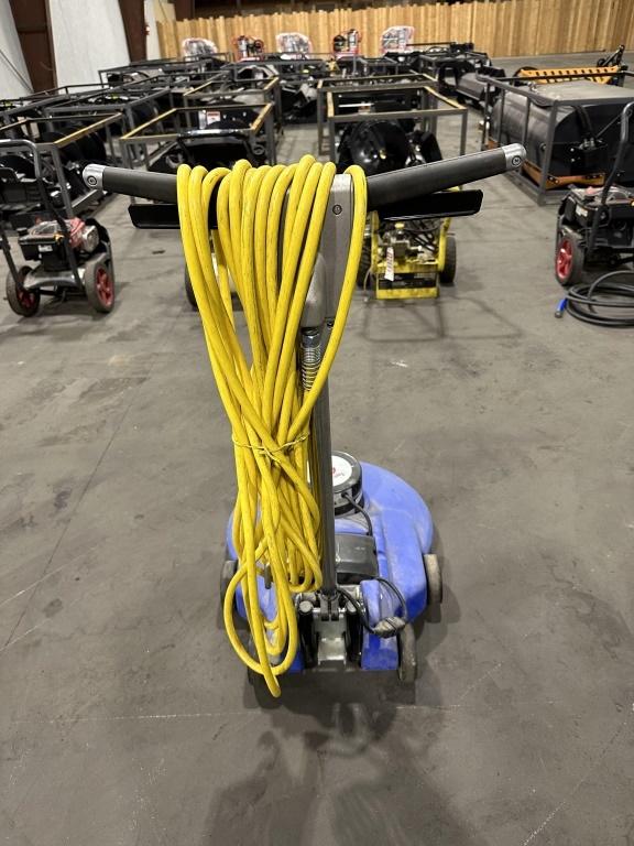 Clarke 2000 DC Floor Scrubber