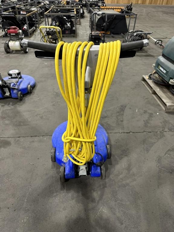 Clarke 2000 DC Floor Scrubber