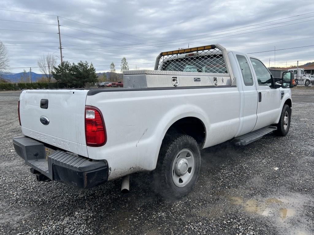2009 Ford F250 XL SD Extra Cab Pickup
