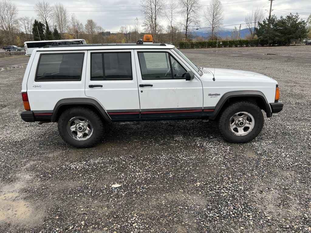 1995 Jeep Cherokee 4x4 SUV