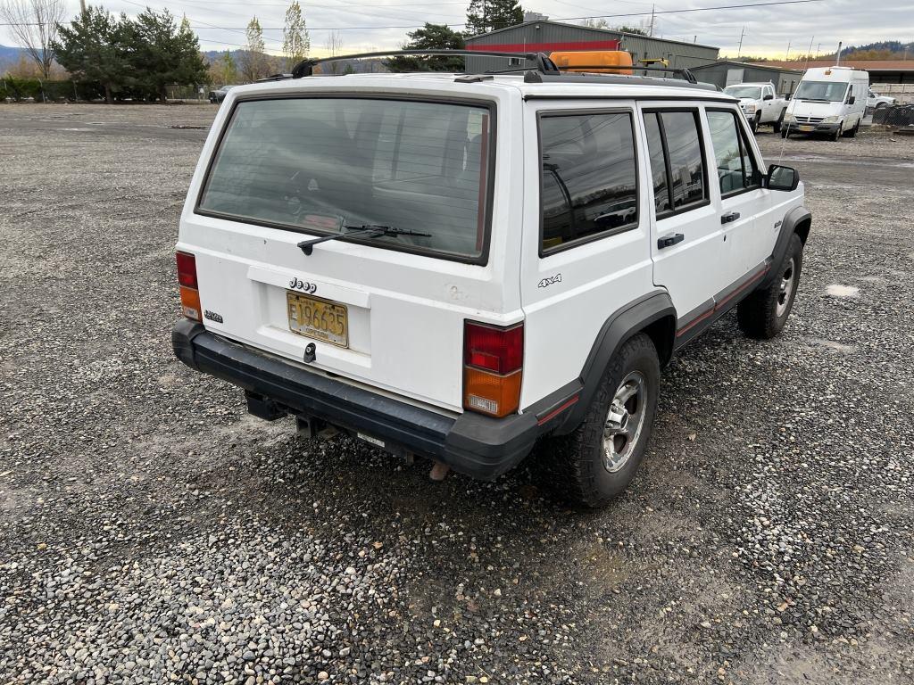 1995 Jeep Cherokee 4x4 SUV