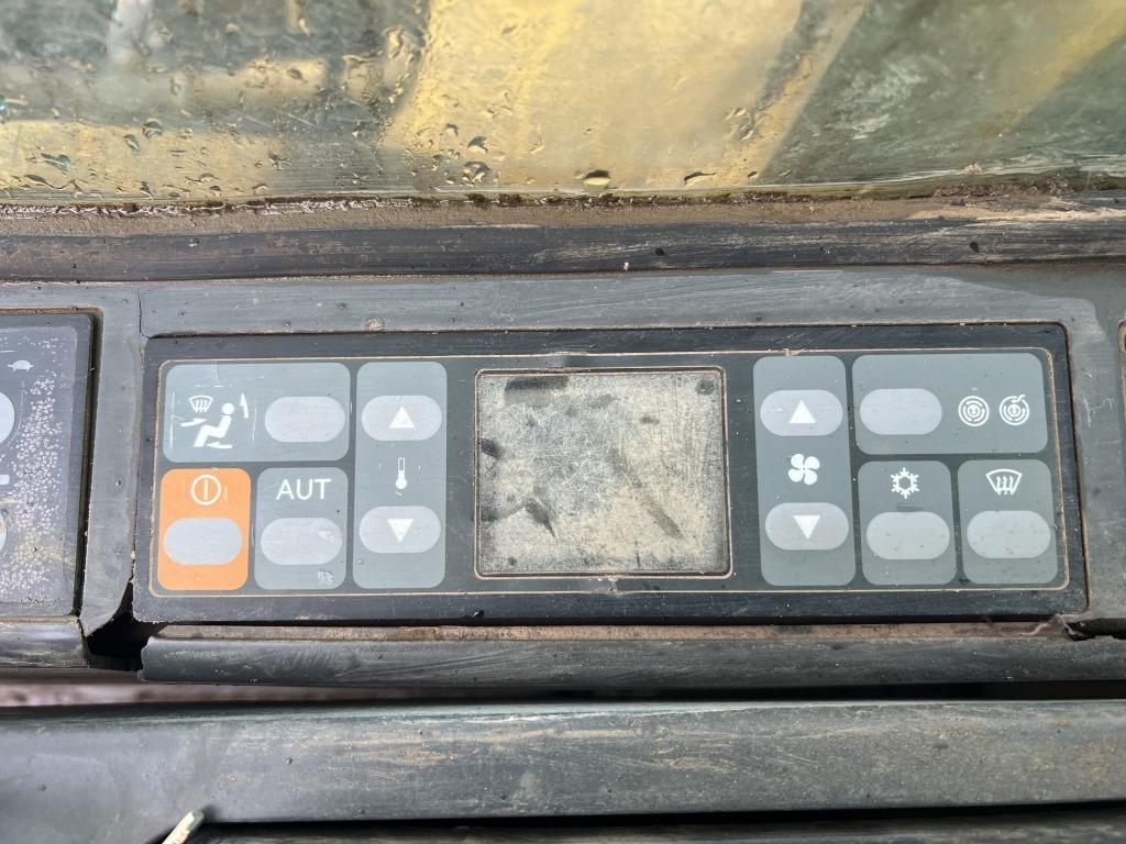 2004 Caterpillar 330C L Hydraulic Excavator