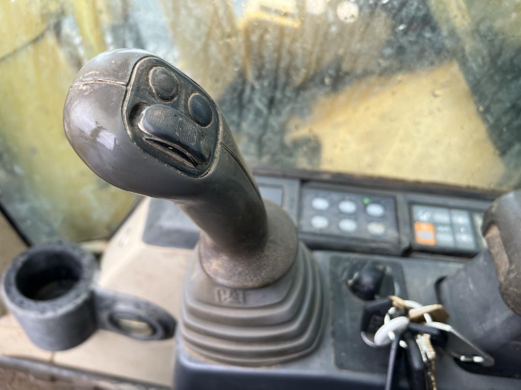 2004 Caterpillar 330C L Hydraulic Excavator