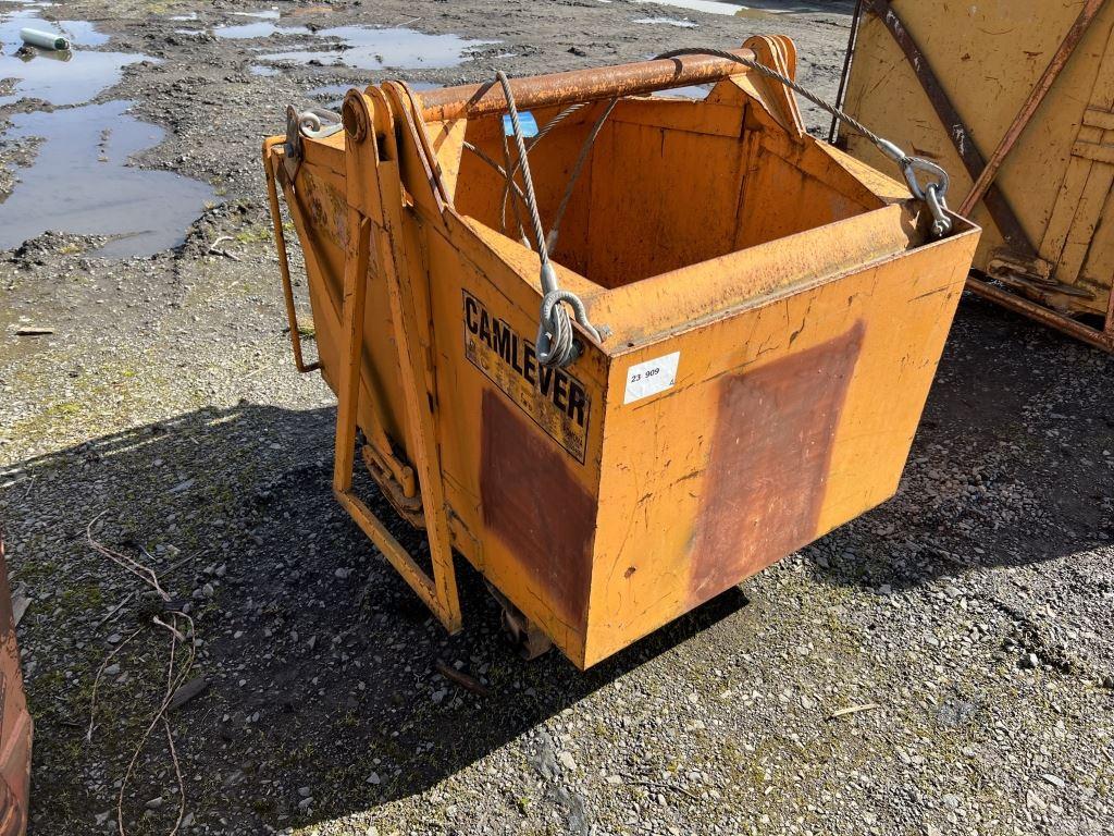 Camlever 2yd. Trash/Material Handler