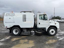 2000 Schwarze A7000 Sweeper Truck