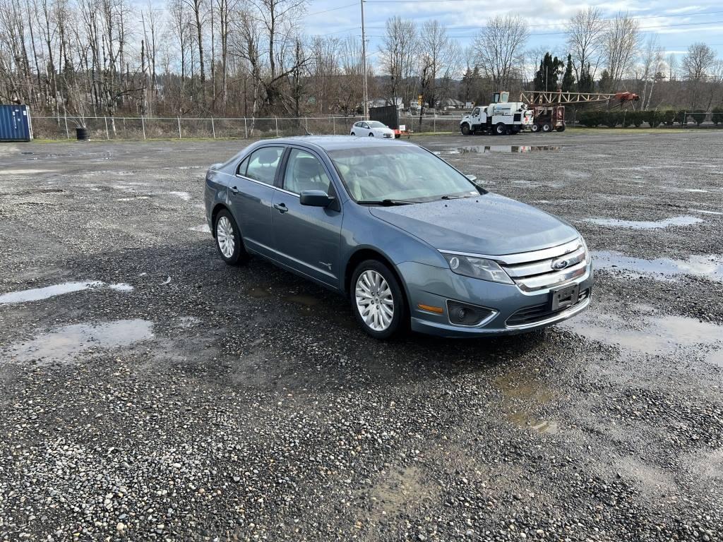 2011 Ford Fusion Hybrid Sedan