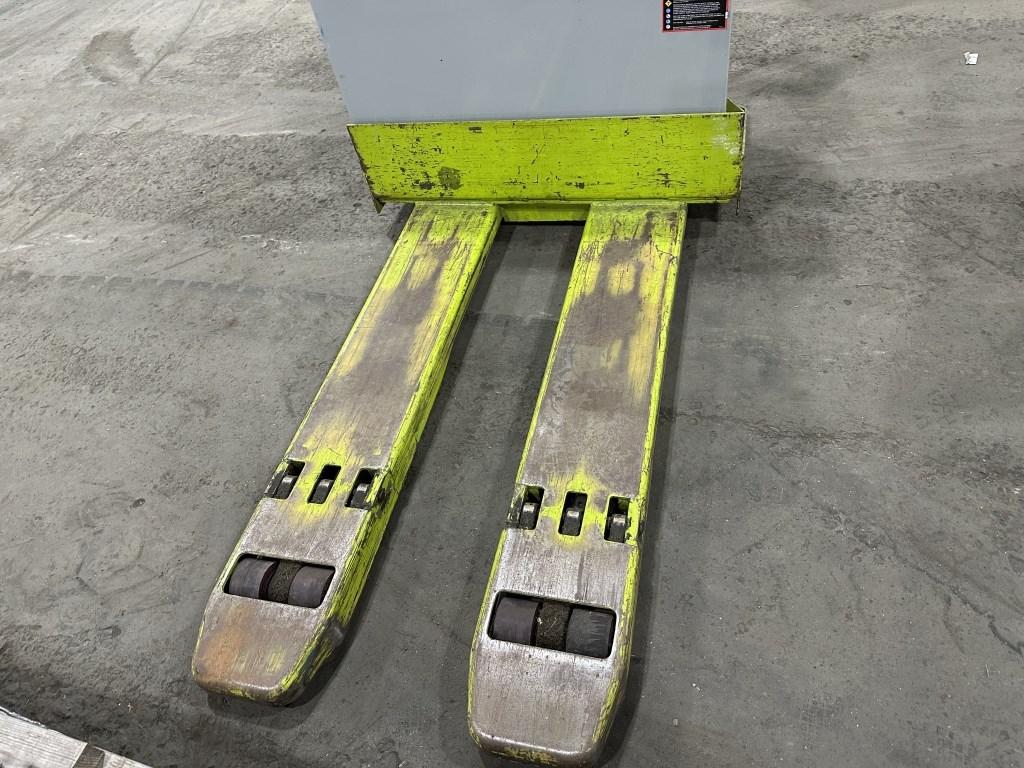 Clark PWD25 Electric Pallet Jack