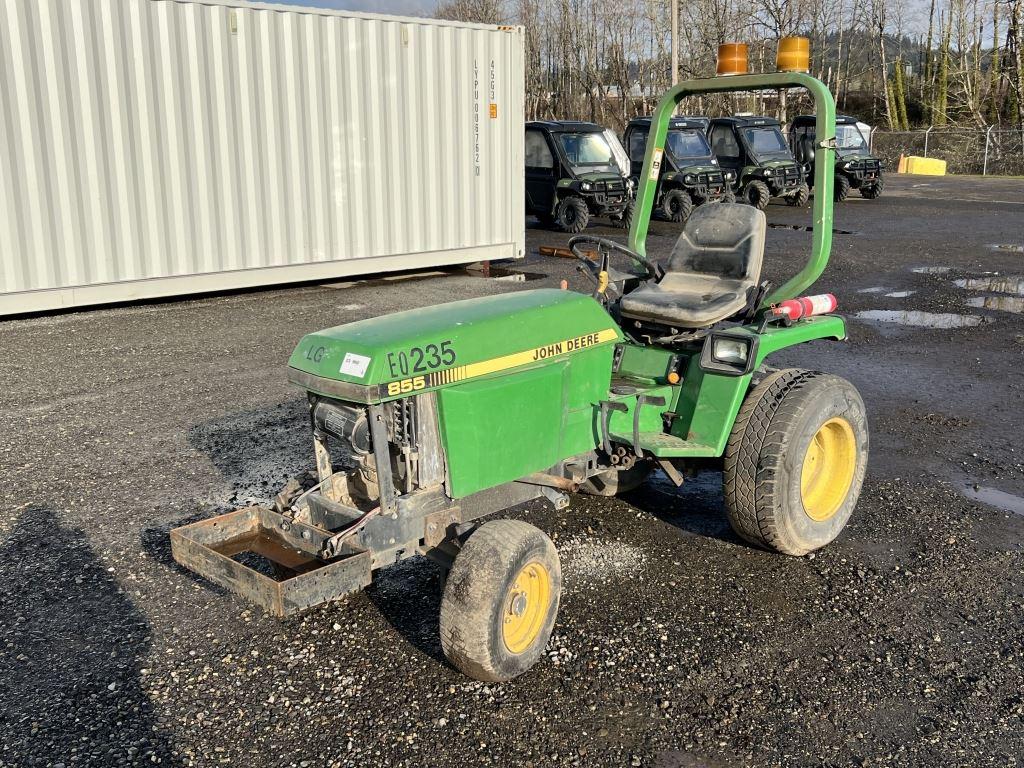 1998 John Deere 855 Utility Tractor