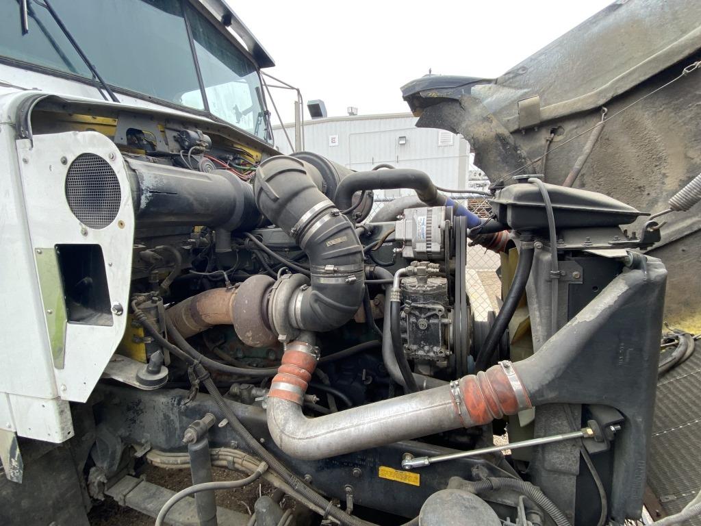 1991 Kenworth T800 Tri-Axle Truck Tractor