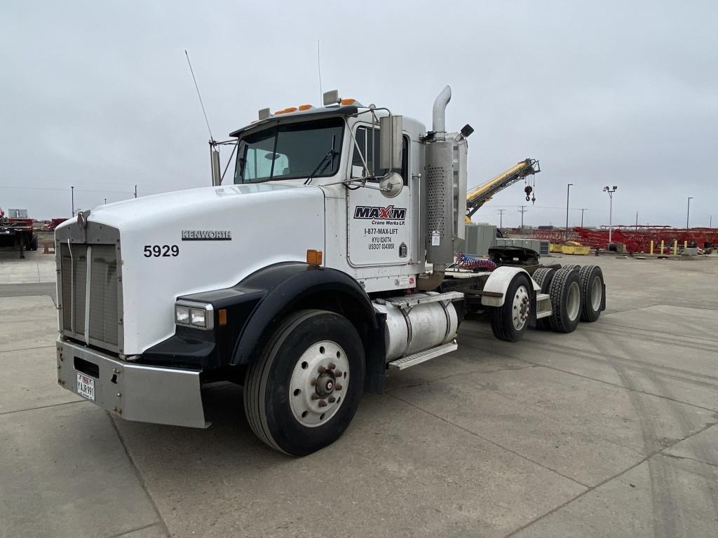 1991 Kenworth T800 Tri-Axle Truck Tractor