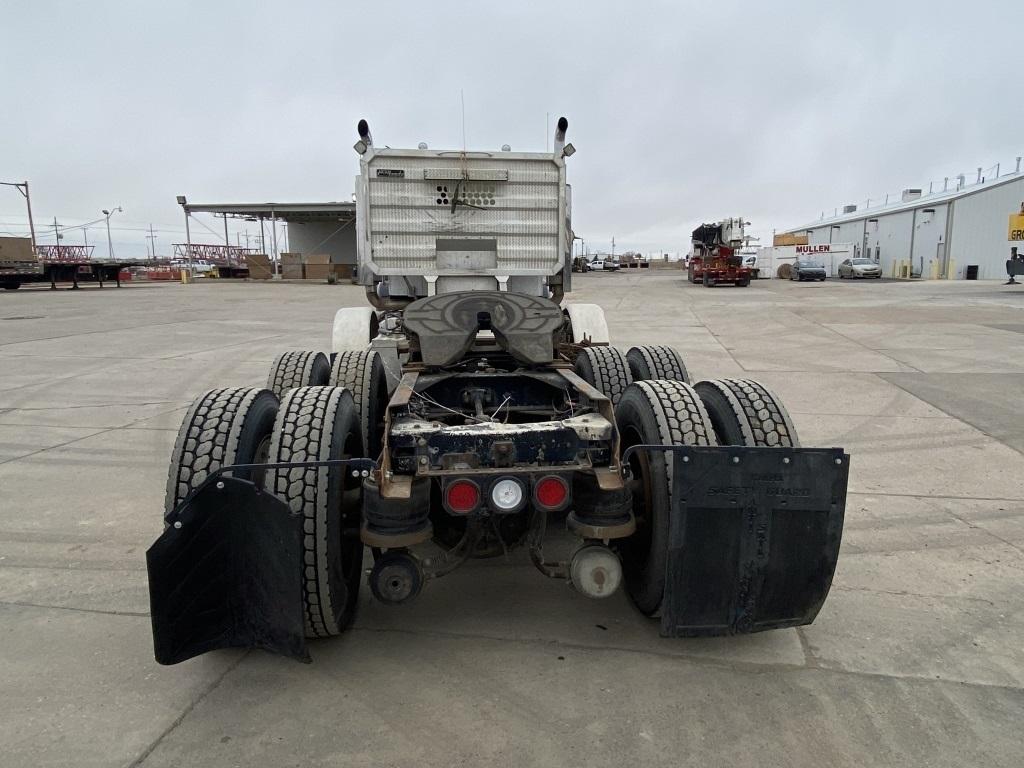 1991 Kenworth T800 Tri-Axle Truck Tractor