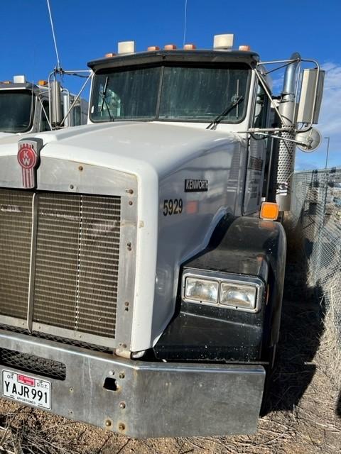 1991 Kenworth T800 Tri-Axle Truck Tractor