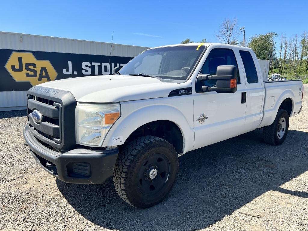 2011 Ford F250 HD Extra Cab 4x4 Pickup