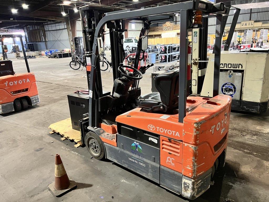 2010 Toyota 7FBEU20 Forklift