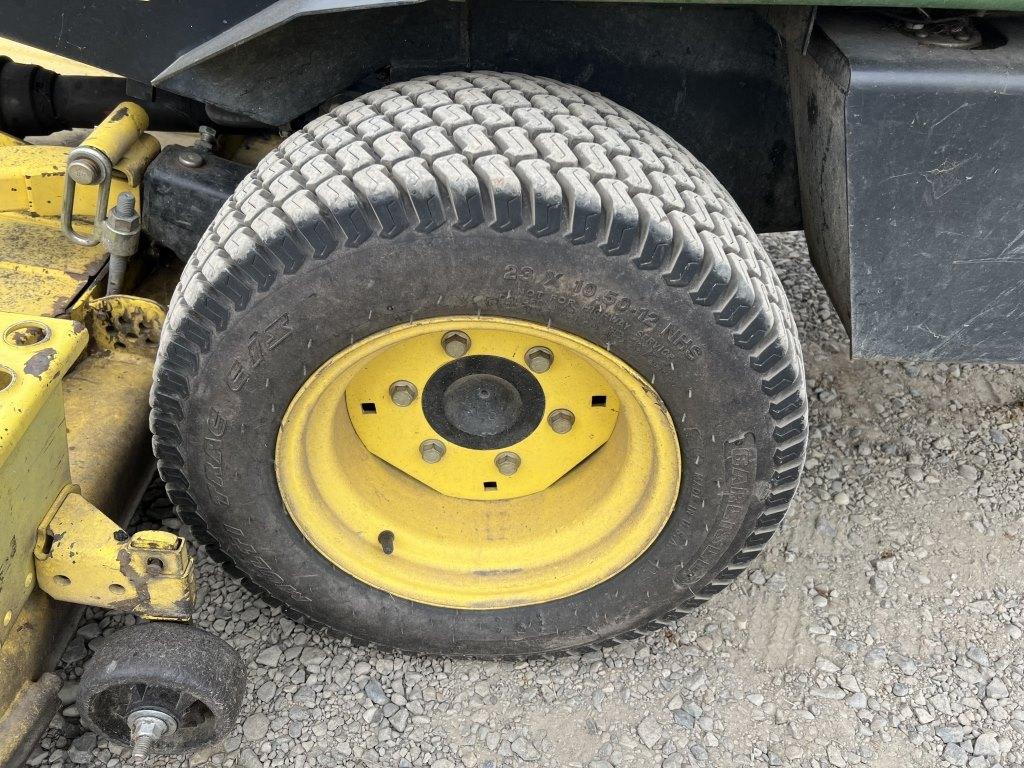 1999 John Deere F1145 Ride On Mower