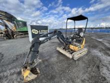 2016 John Deere 17G Mini Hydraulic Excavator