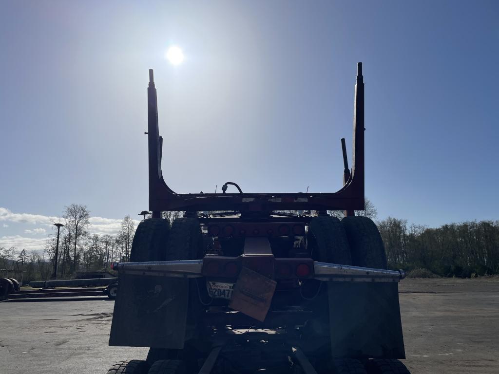 2001 Kenworth T800B Tri-Axle Log Truck