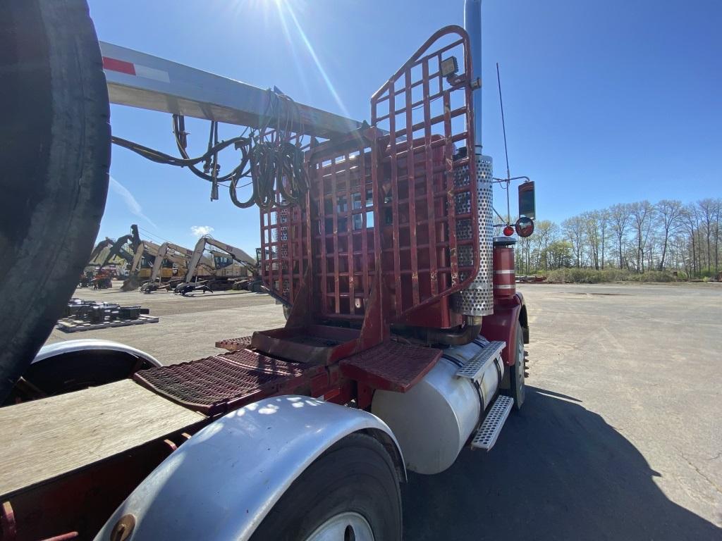 2001 Kenworth T800B Tri-Axle Log Truck