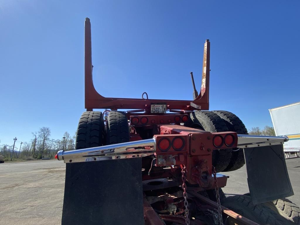 2001 Kenworth T800B Tri-Axle Log Truck