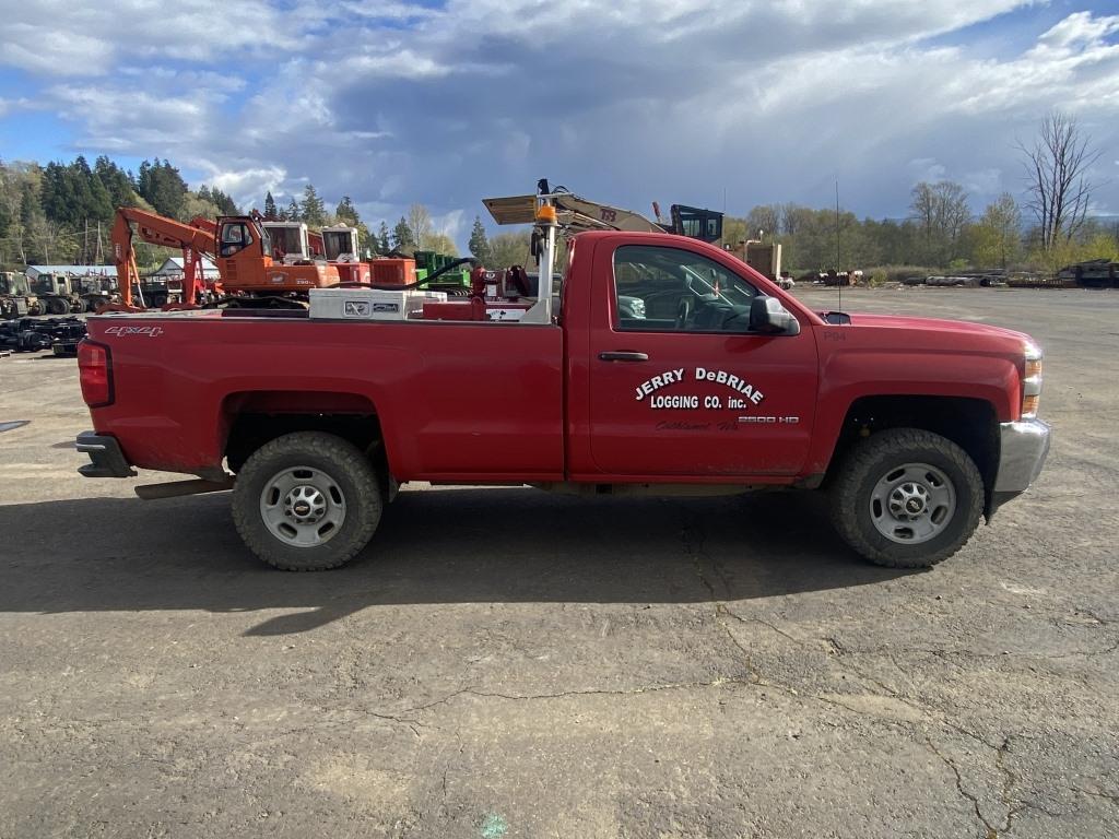 2015 Chevrolet Silverado 4x4 Pickup