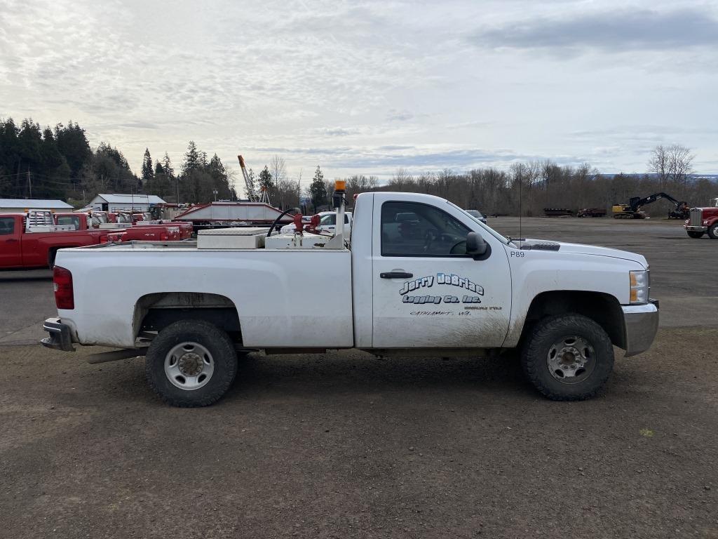 2010 Chevrolet Silverado 4x4 Pickup