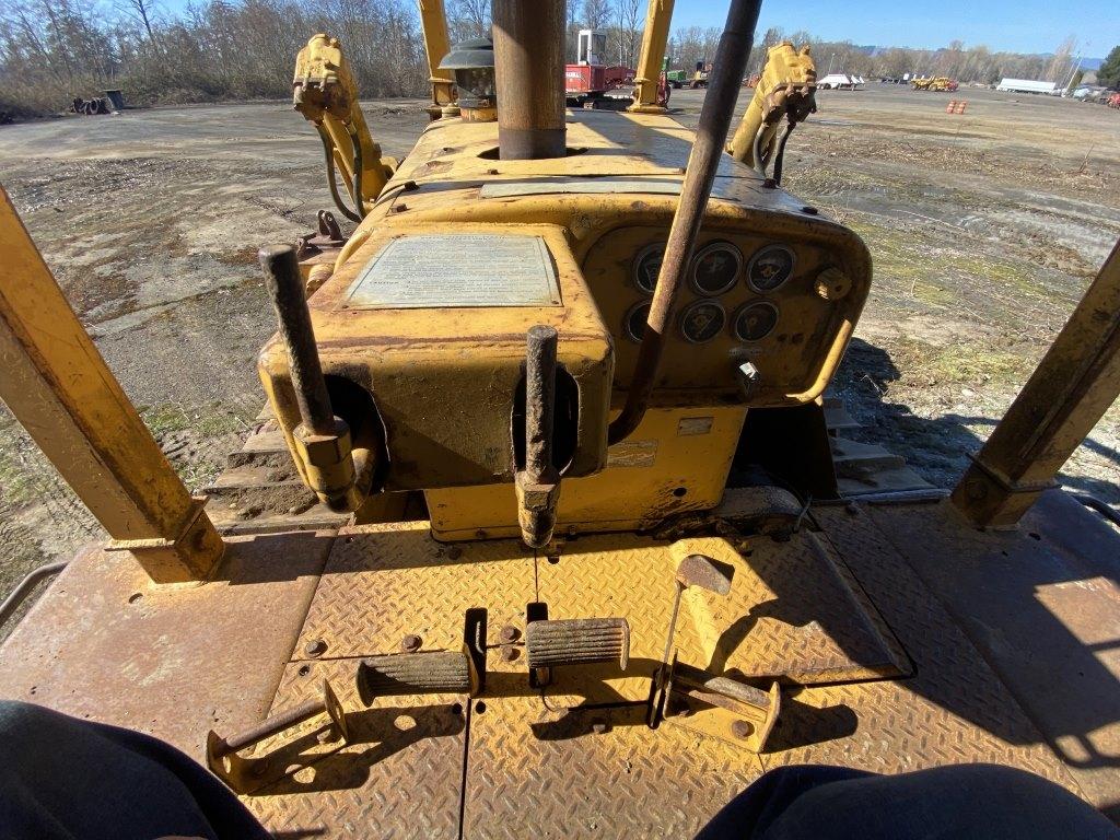 1972 Caterpillar D8H Crawler Dozer