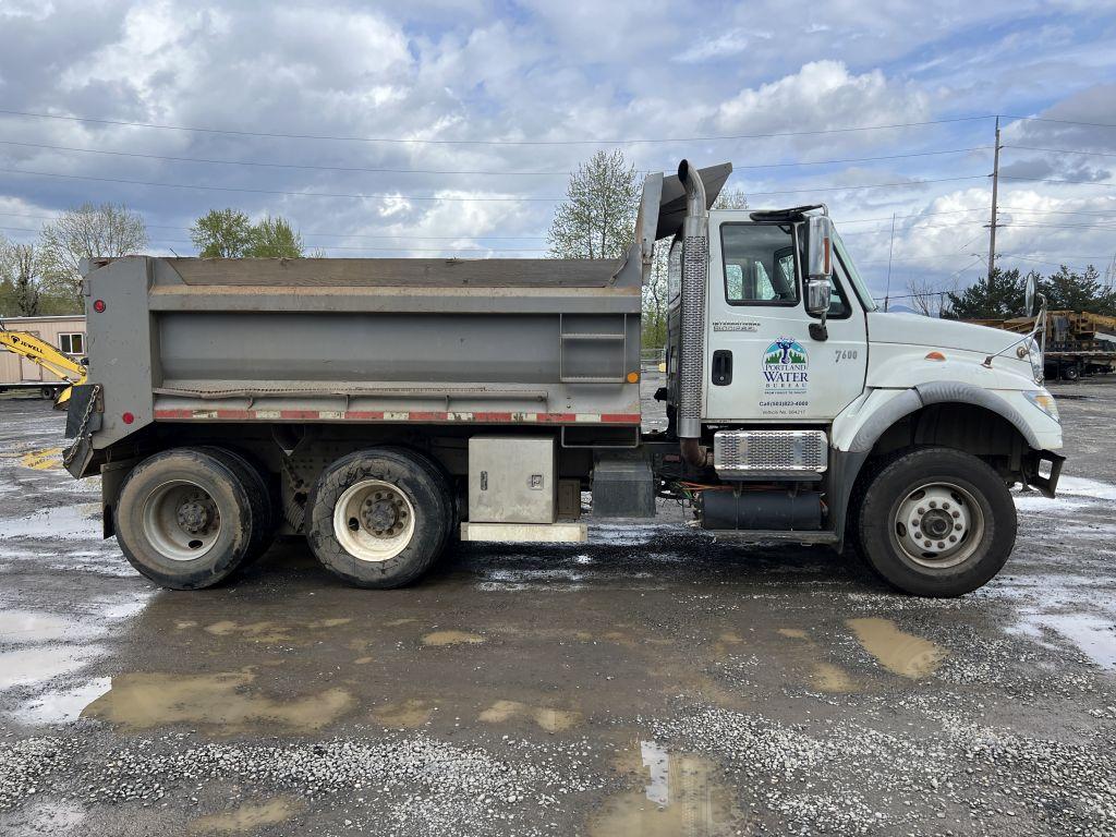 2006 International 7600 T/A Dump Truck