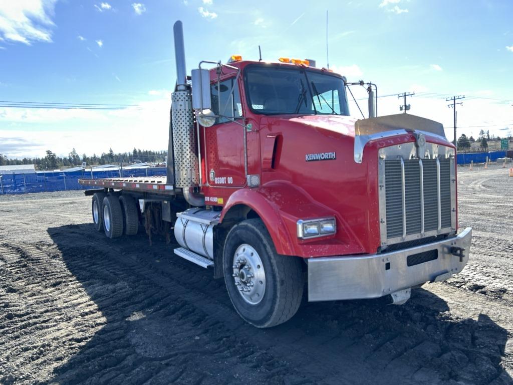 1997 Kenworth T800 T/A 27' Roll Back Truck