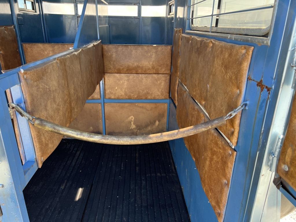 1984 Western World T/A Horse Trailer