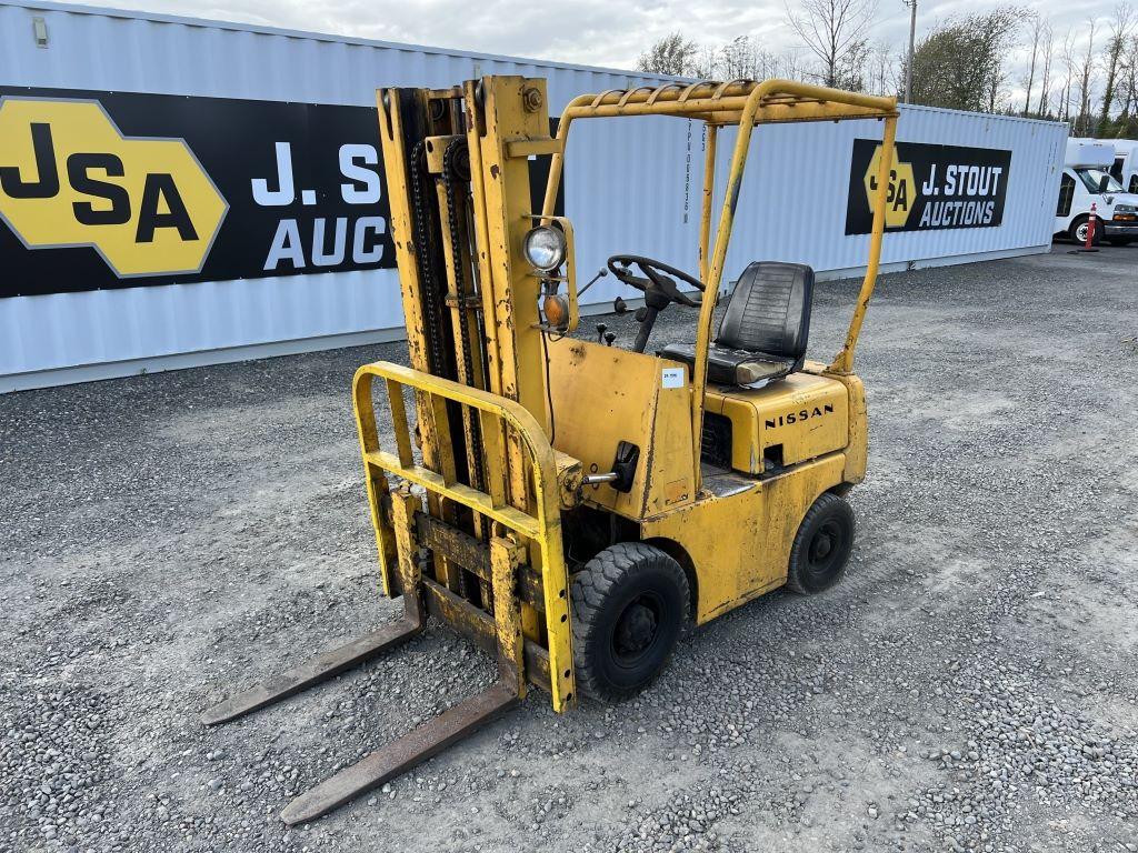 Nissan NFG101 Forklift