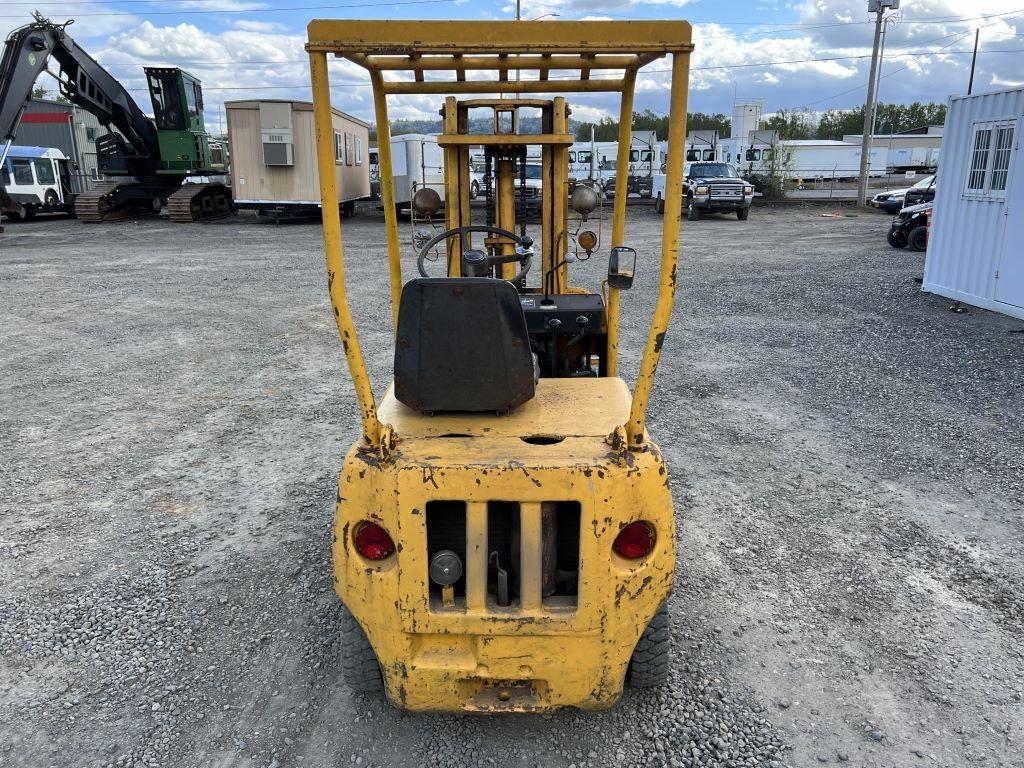 Nissan NFG101 Forklift