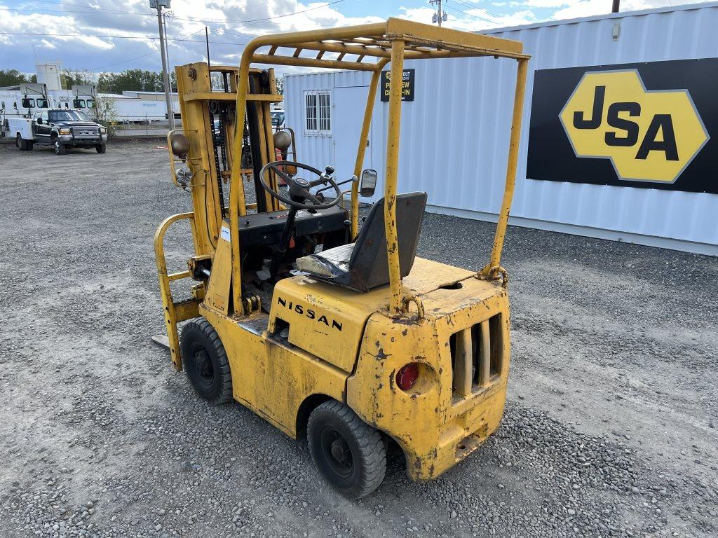 Nissan NFG101 Forklift