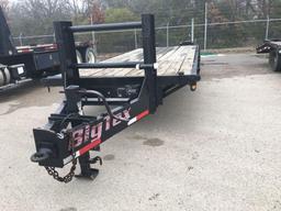 Flatbed machinery trailer