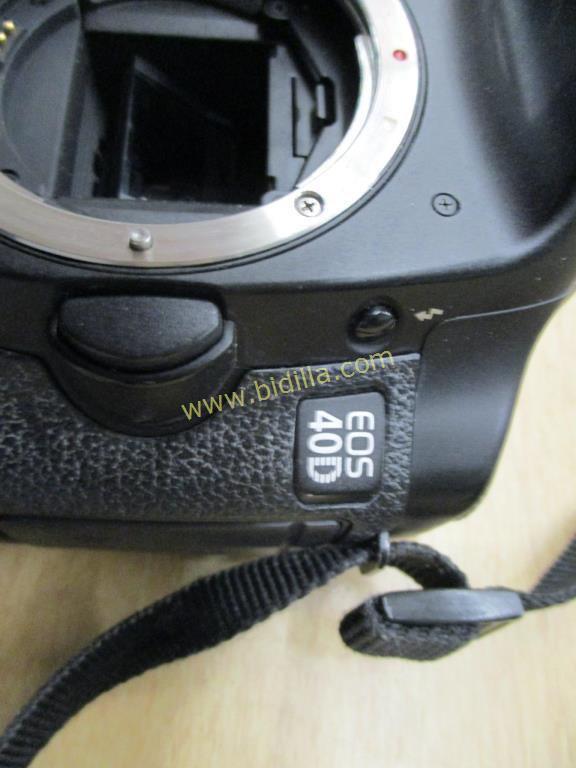 Canon DSLR Camera DS126171.