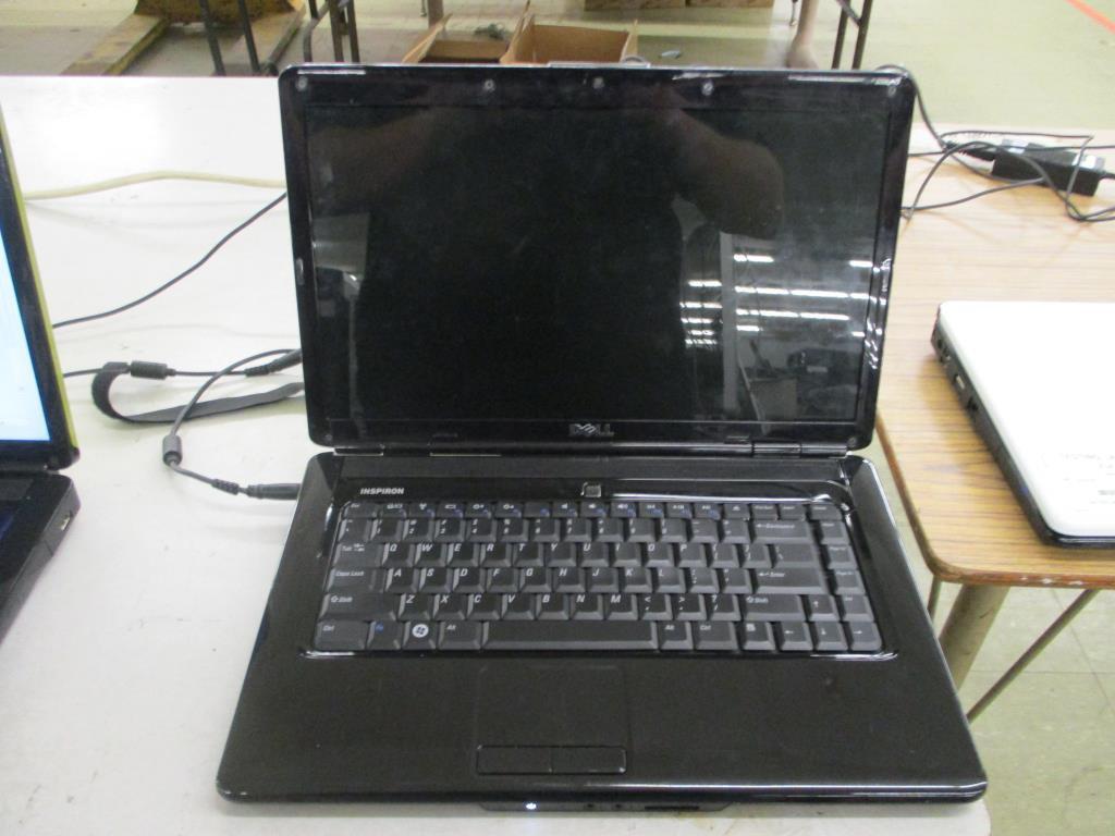 Dell Inspiron 1545 Laptop Computer.