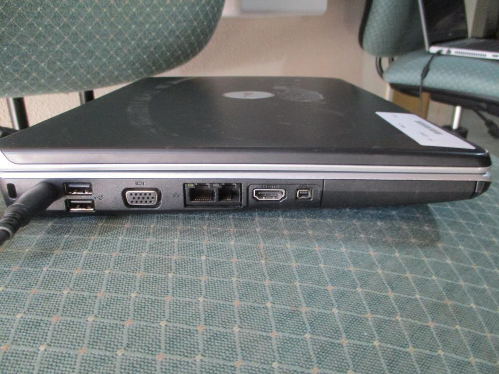 Dell Inspiron 1525 Laptop Computer.