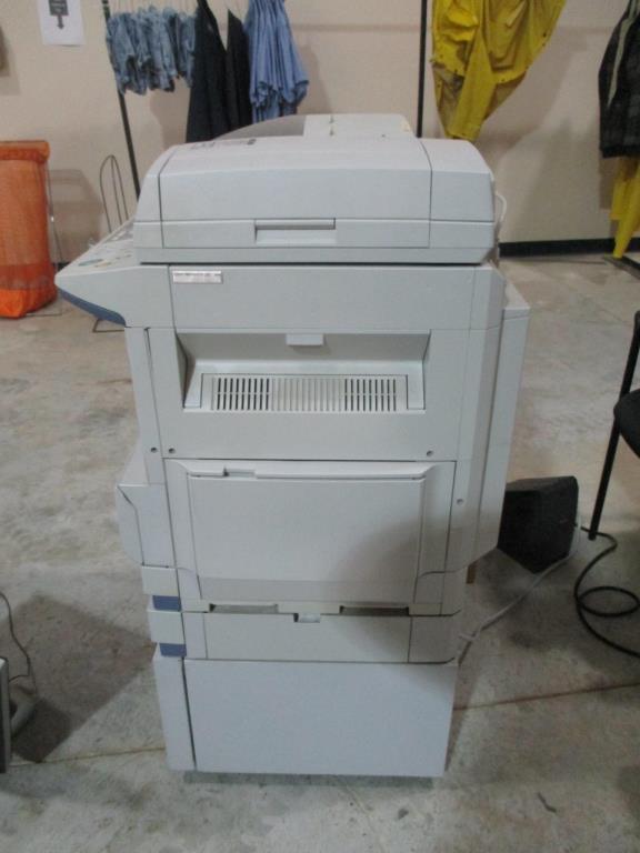 Sharp Multifunction Printer AR-M257.