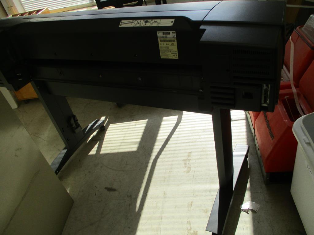 HP DesignJet 800ps Large Format Printer.