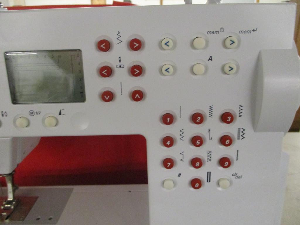Bernina Sewing Machine Activa 220 N17741.