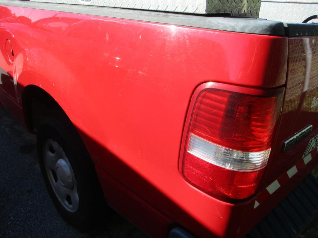 2005 Ford F-150 XL Pickup Truck.