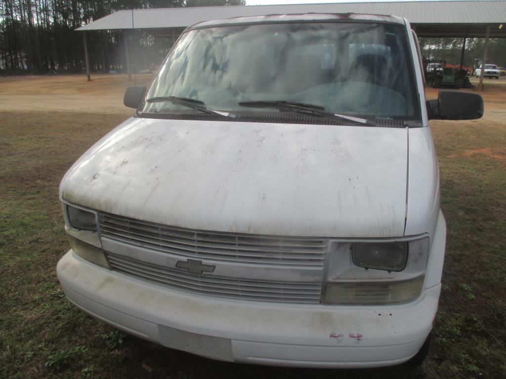 2000 Chevrolet Astro 2WD