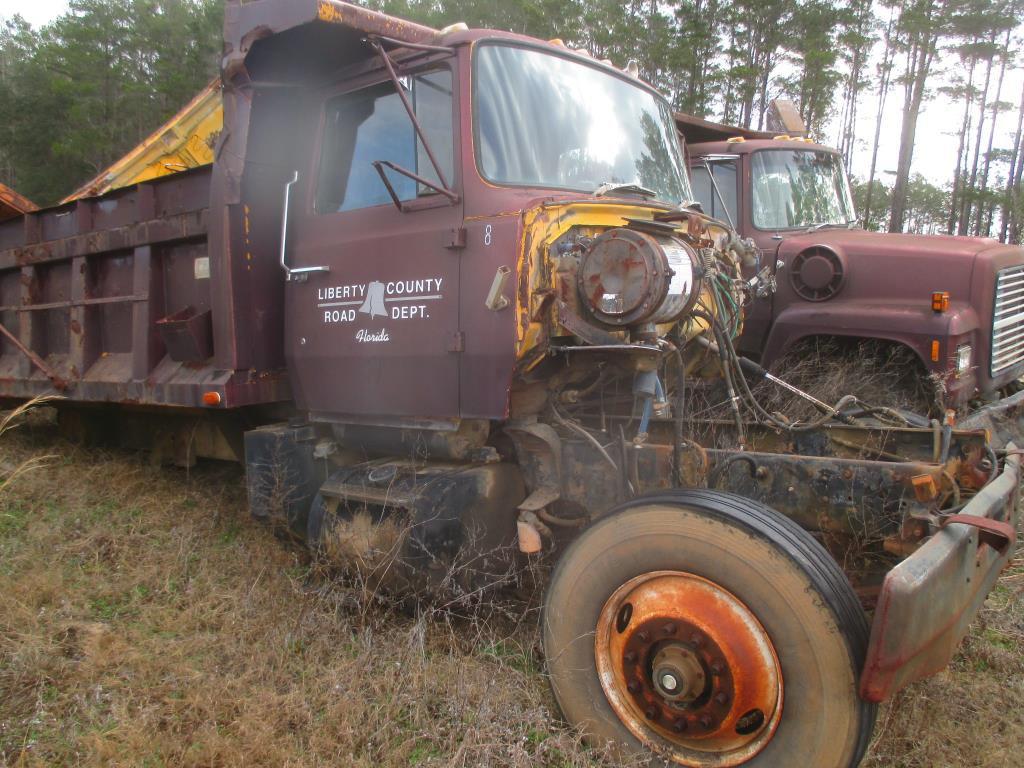 1985 Ford Dump Truck LT8000 Frame & Body