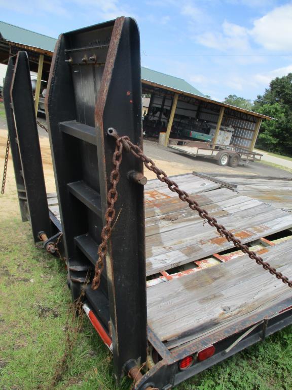 22 Foot 5th Wheel Gooseneck Trailer.