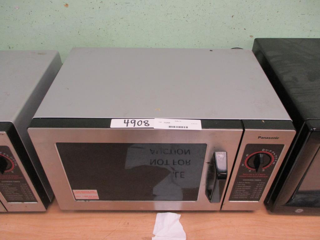 Panasonic Commercial Microwave Oven NE-1024F.